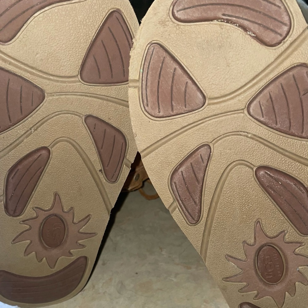 Gently used UGG Upside boots. - Picture 3 of 5